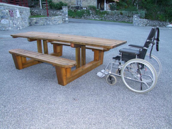 Table de pique-nique Castillon version PMR